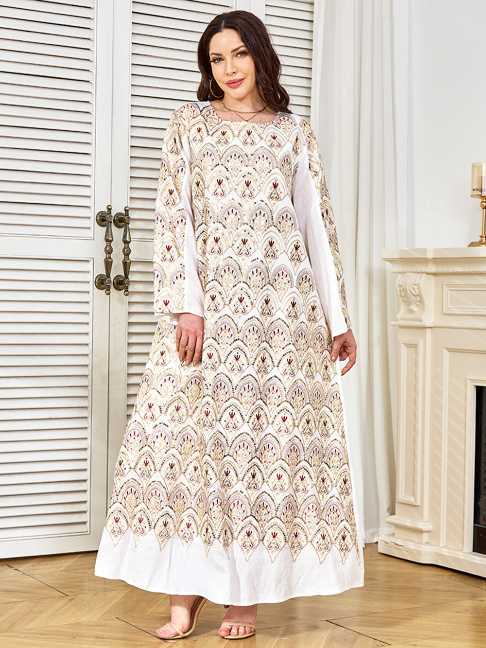 Round-Neck Loose Long-Sleeve Maxi Dress
