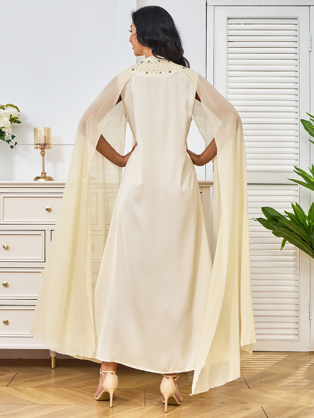 Apricot V-Neck Long-Sleeve Maxi Dress
