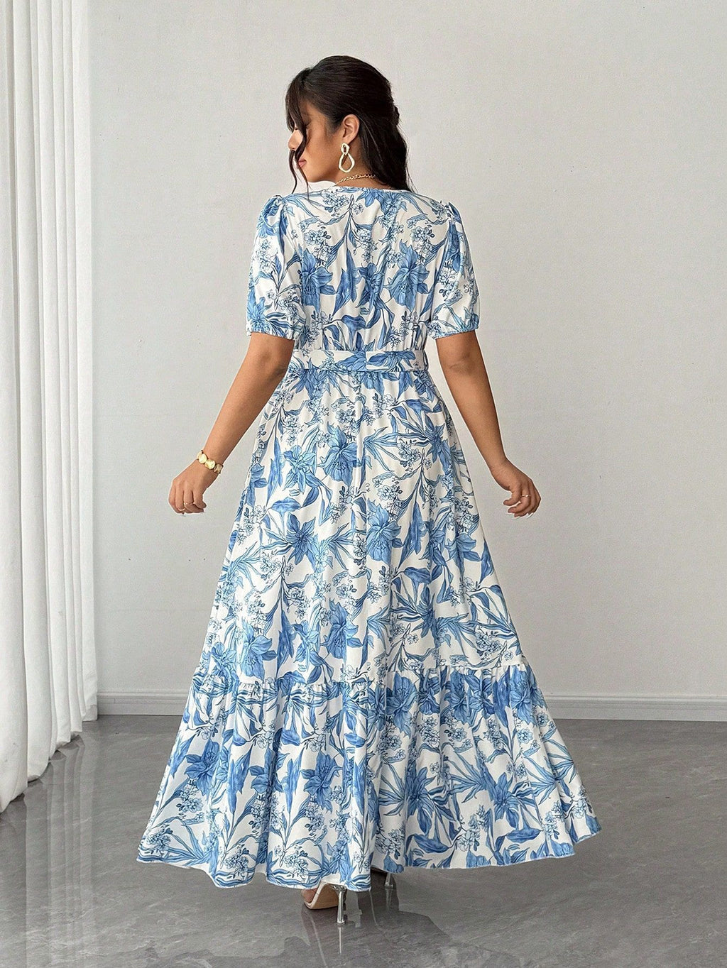 blue maxi dress for women in a flattering fit