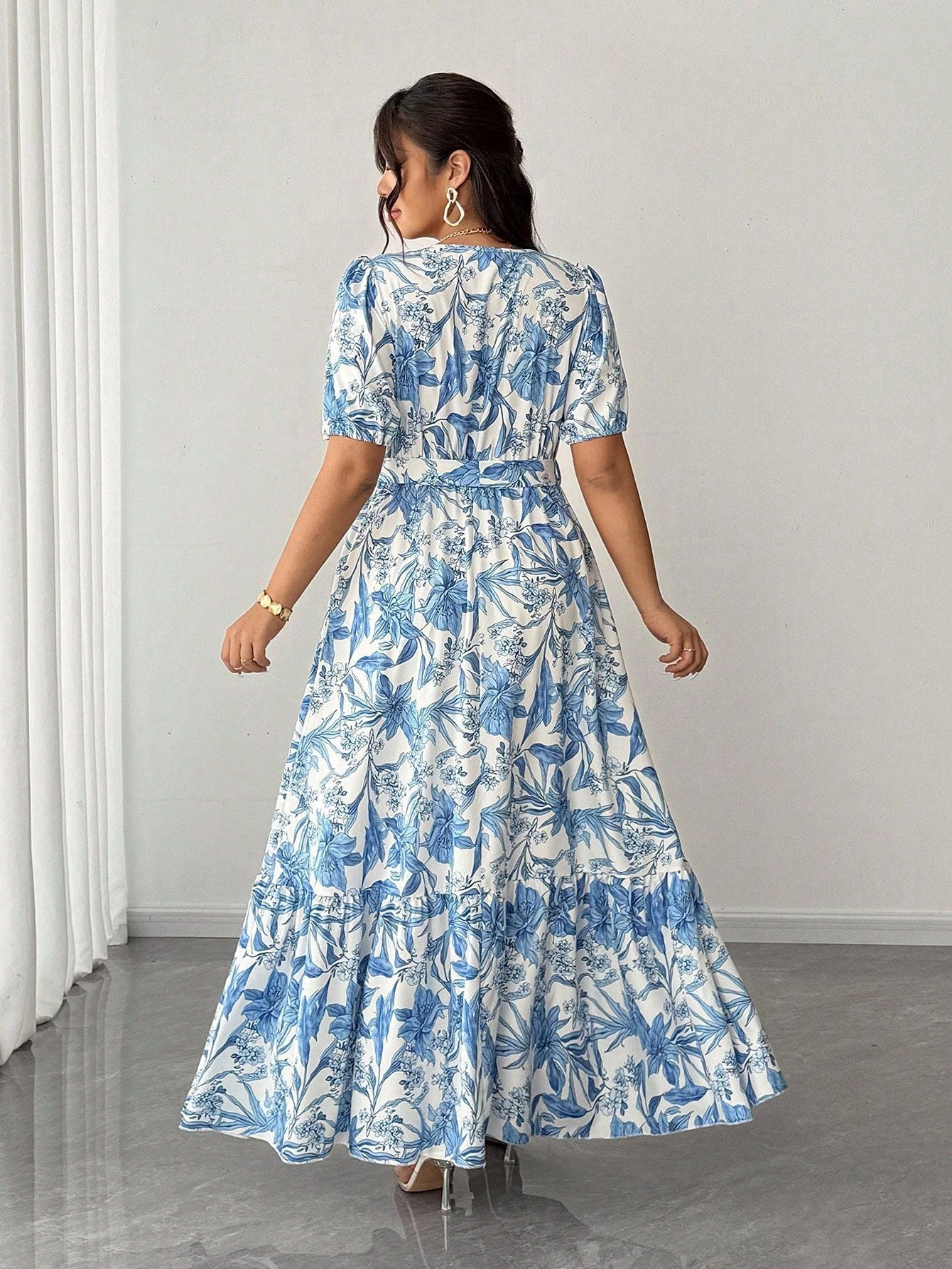 blue maxi dress for women in a flattering fit