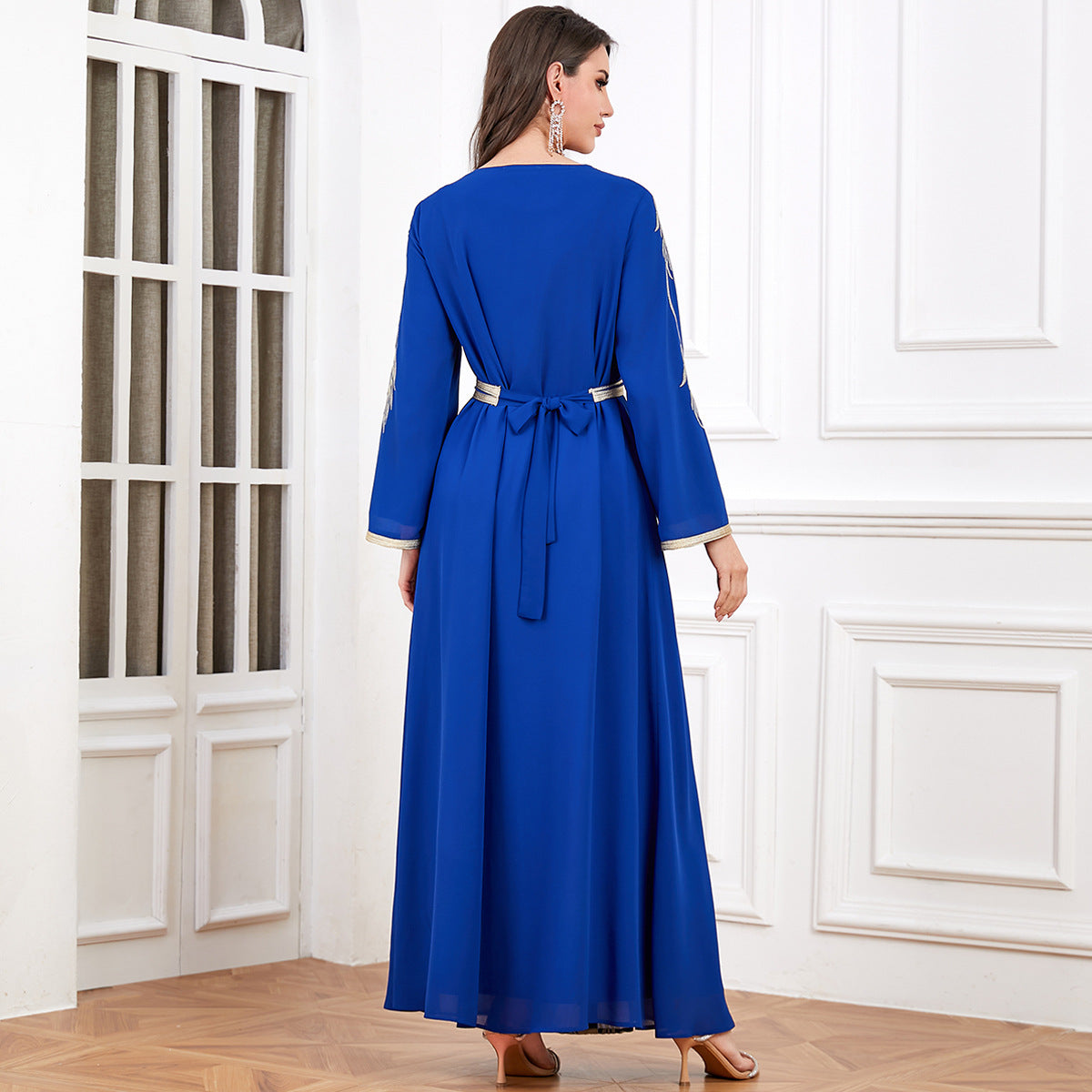 Embroidered Beaded V-Neck Robe Maxi Dress Zweitbild