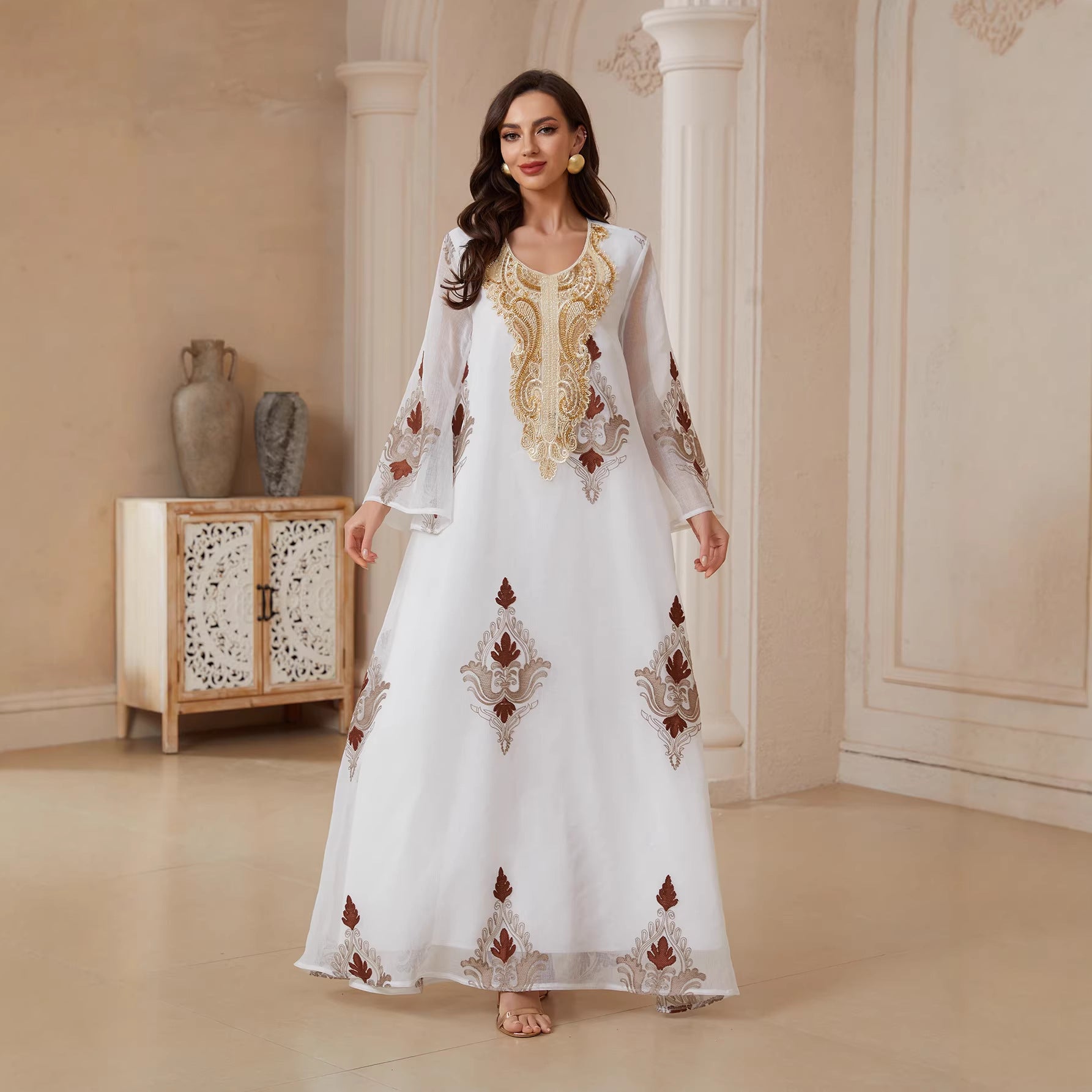 Round-Neck Long-Sleeve Maxi Dress Zweitbild