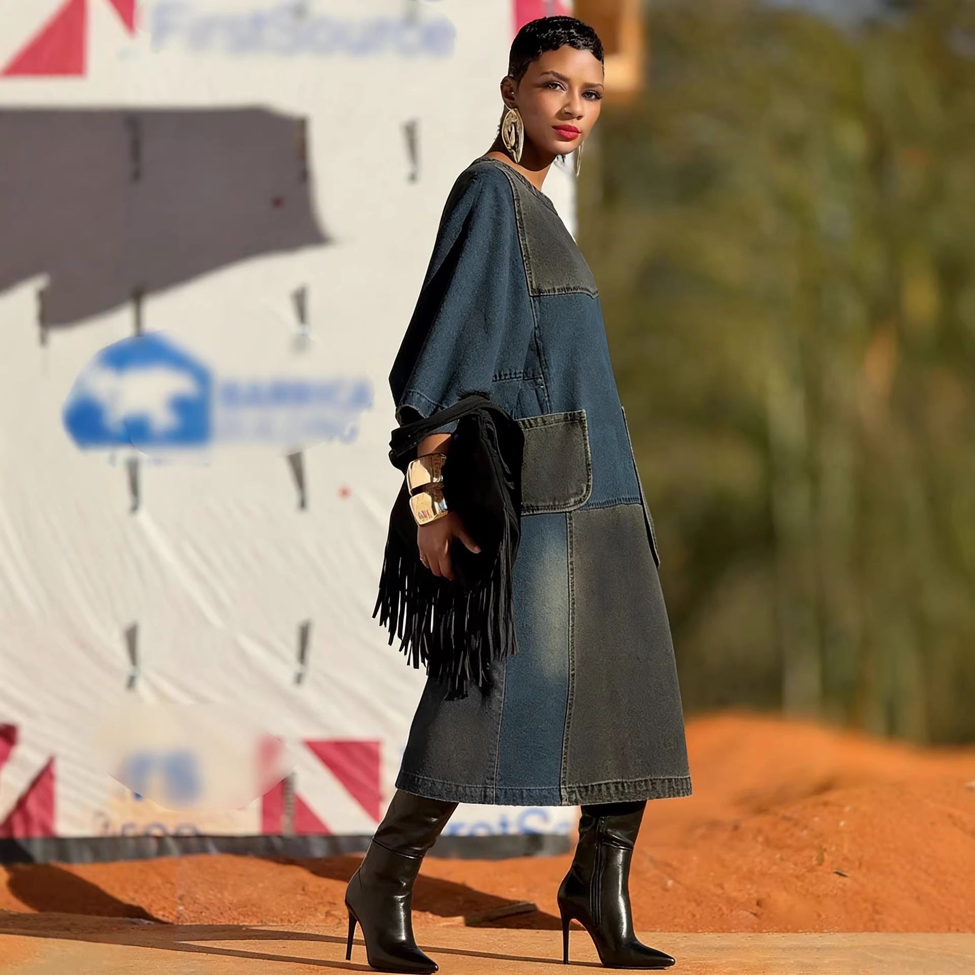Loose Denim Midi Dress, Asymmetrical Hem Hauptbild