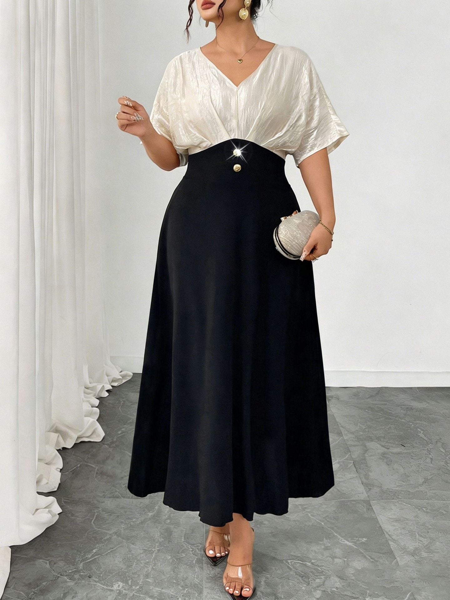 Plus-Size Metallic Color-Block Dress Zweitbild