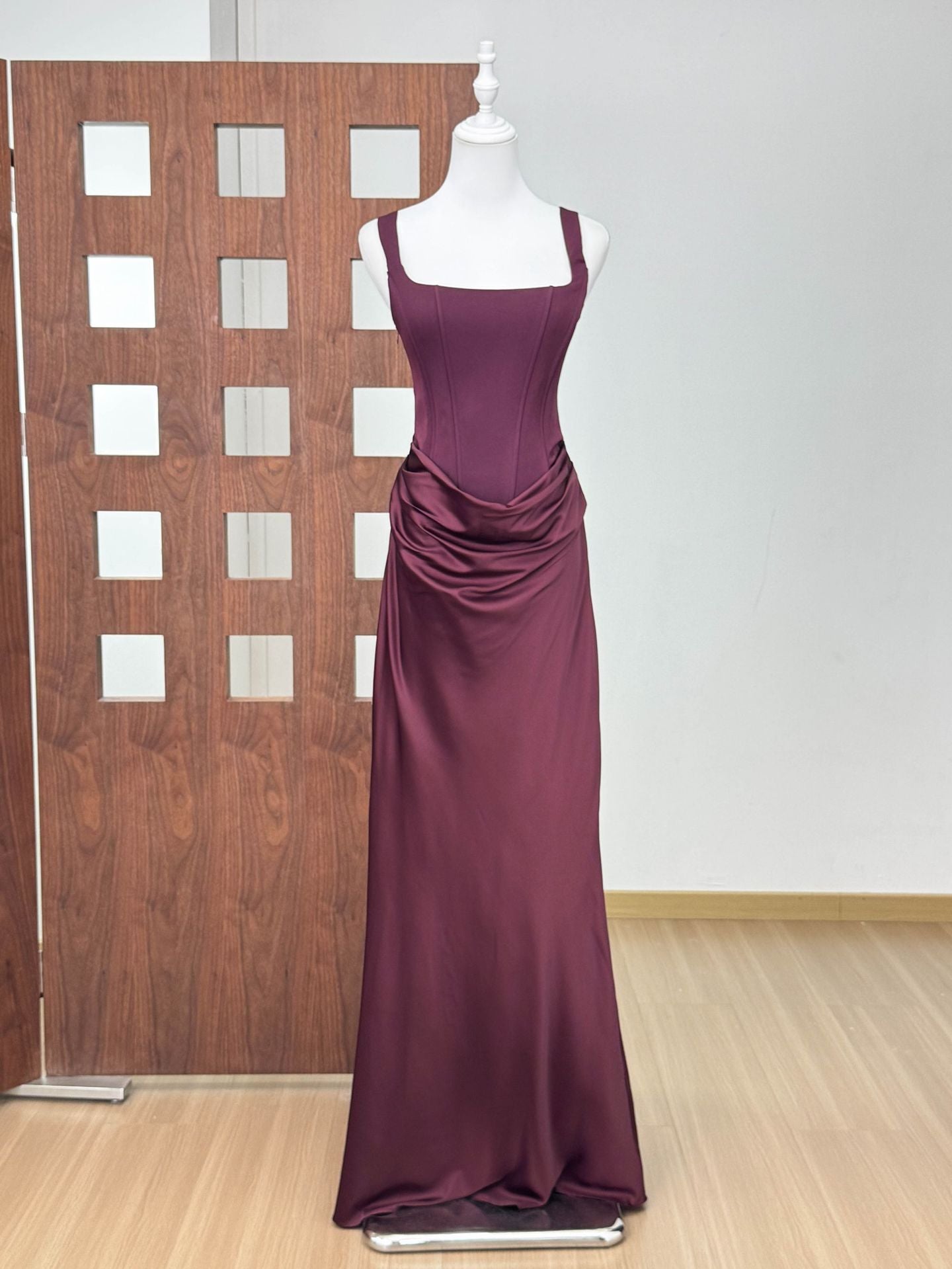 Boned Strapless Satin Evening Gown for Women, Fitted