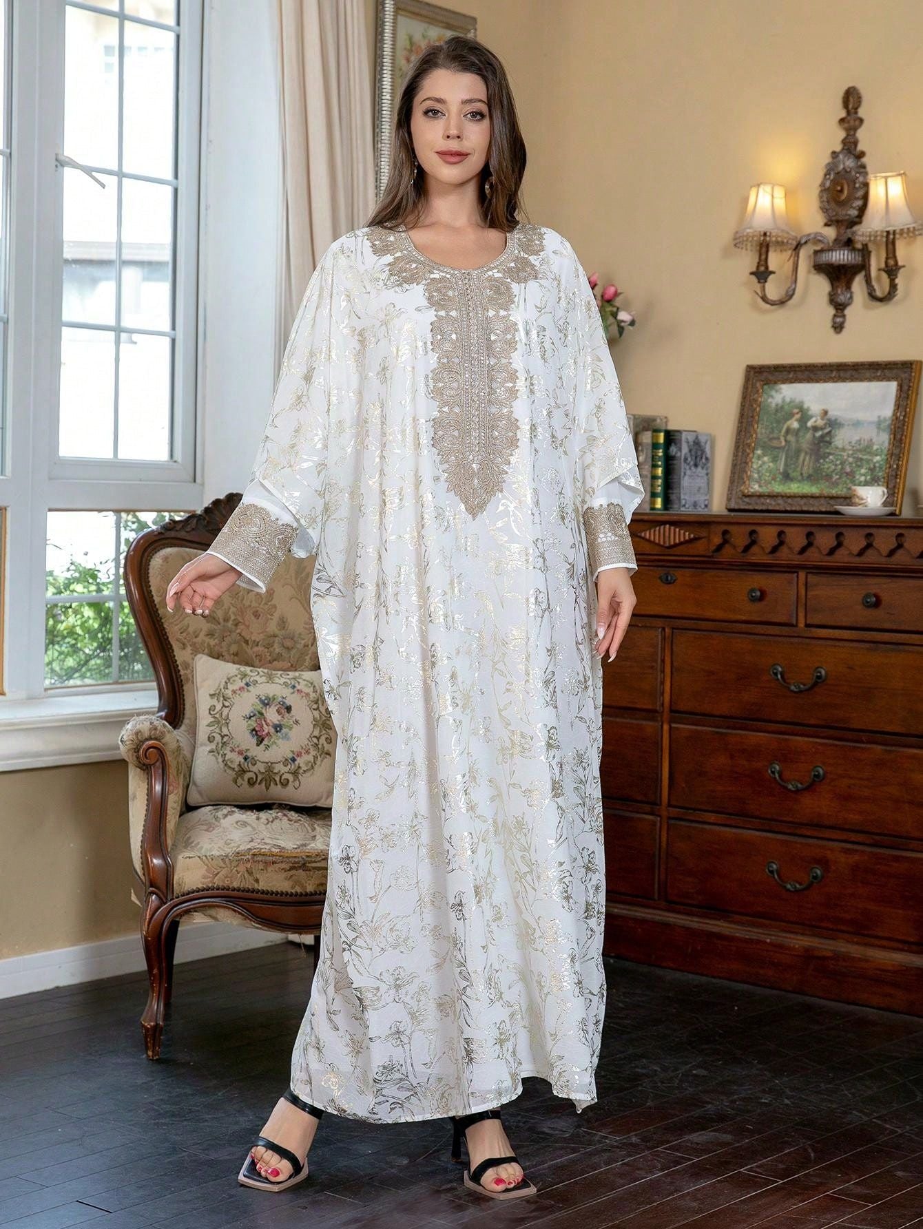 Round-Neck Long-Sleeve Maxi Dress