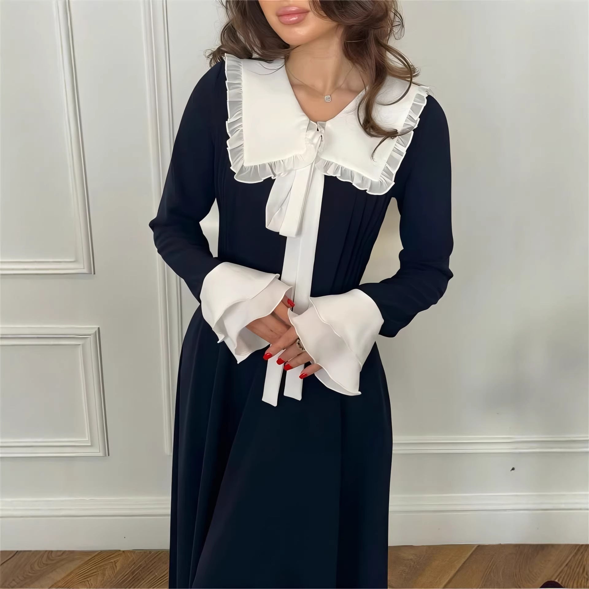 Sweetheart Peter Pan Collar Maxi Dress Secondary image
