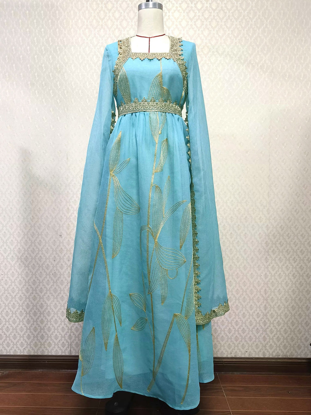 Elegant Robe Maxi Dress